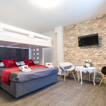 Mare Apartament *