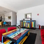 Apartament Mare *