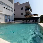 Apartament Mare Klek